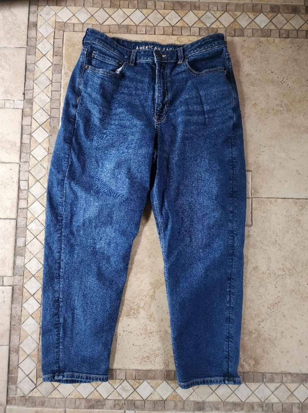 American Eagle Outfitters Mom Jeans